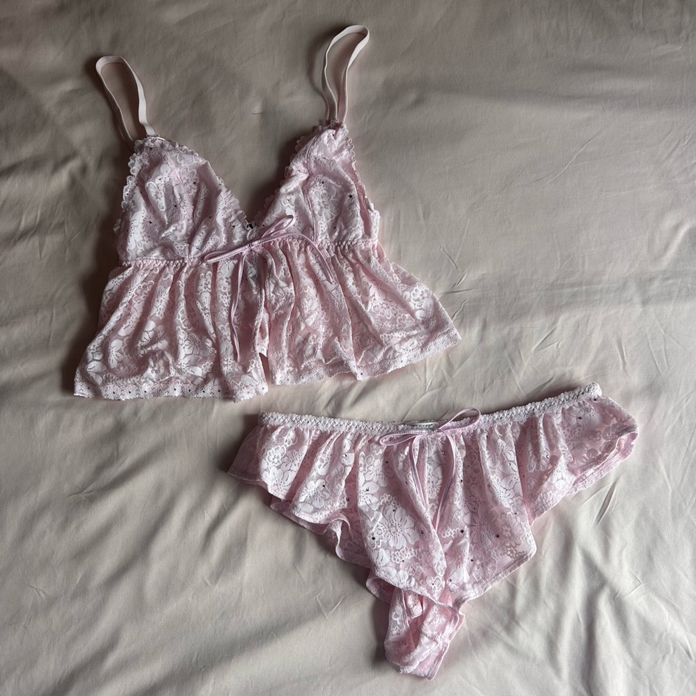 Victoria’s Secret PINK Lace Bralette & Panty Set – Pink – Size Small